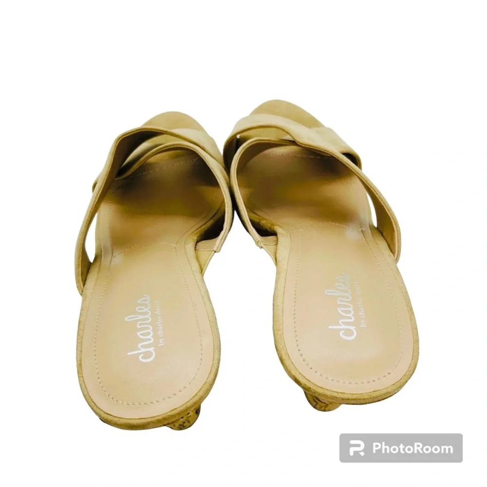 Charles David Latrice Nude Suede Wedge Sandals SIZE 12